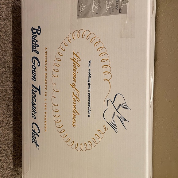 Wedding Dress size 10 unaltered in white - Picture 5 of 5